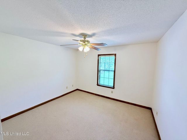 155 W Foxwood Circle Circle, Hernando, MS 38632