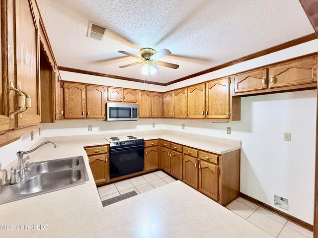 155 W Foxwood Circle Circle, Hernando, MS 38632