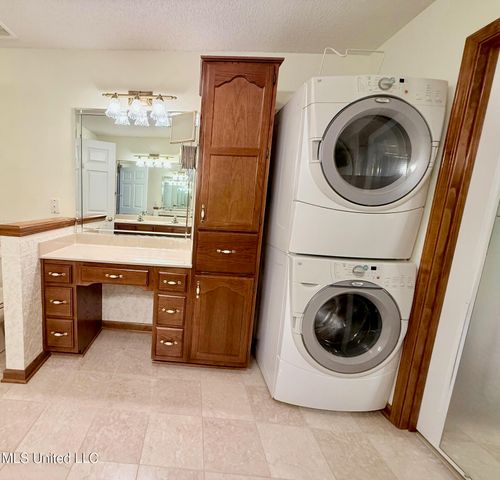 155 W Foxwood Circle Circle, Hernando, MS 38632