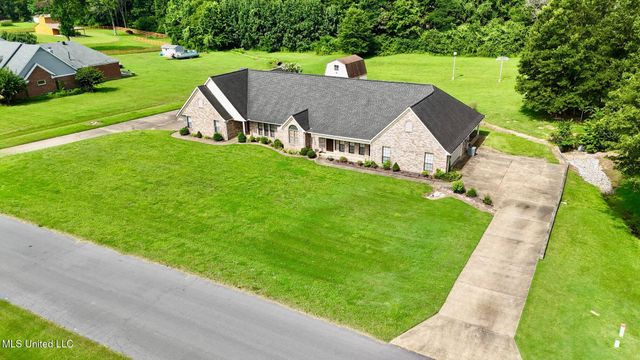 155 W Foxwood Circle Circle, Hernando, MS 38632