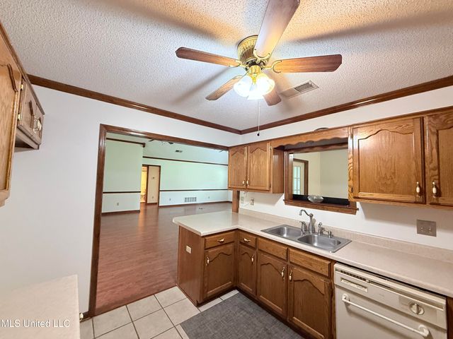 155 W Foxwood Circle Circle, Hernando, MS 38632
