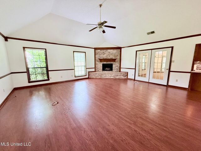 155 W Foxwood Circle Circle, Hernando, MS 38632