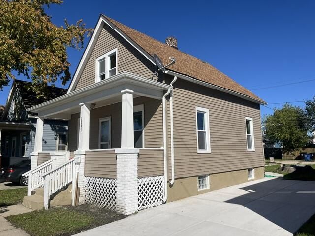 2043 Clark STREET, Mount Pleasant, WI 53403