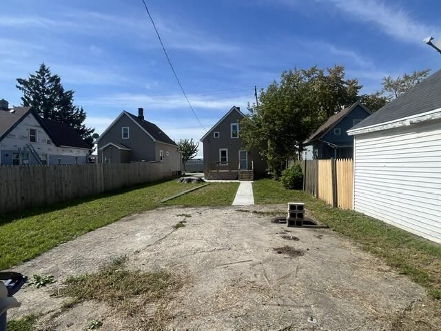 2043 Clark STREET, Mount Pleasant, WI 53403