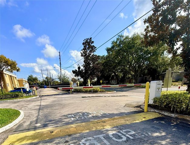 1000 LAKE OF THE WOODS BOULEVARD 104A, Casselberry, FL 32730