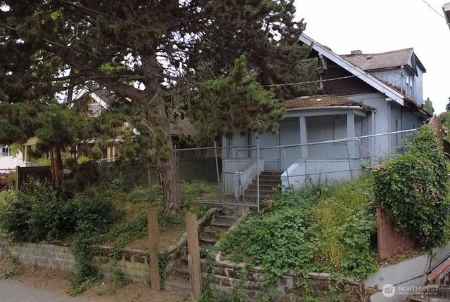 4163 38th Avenue S, Seattle, WA 98118