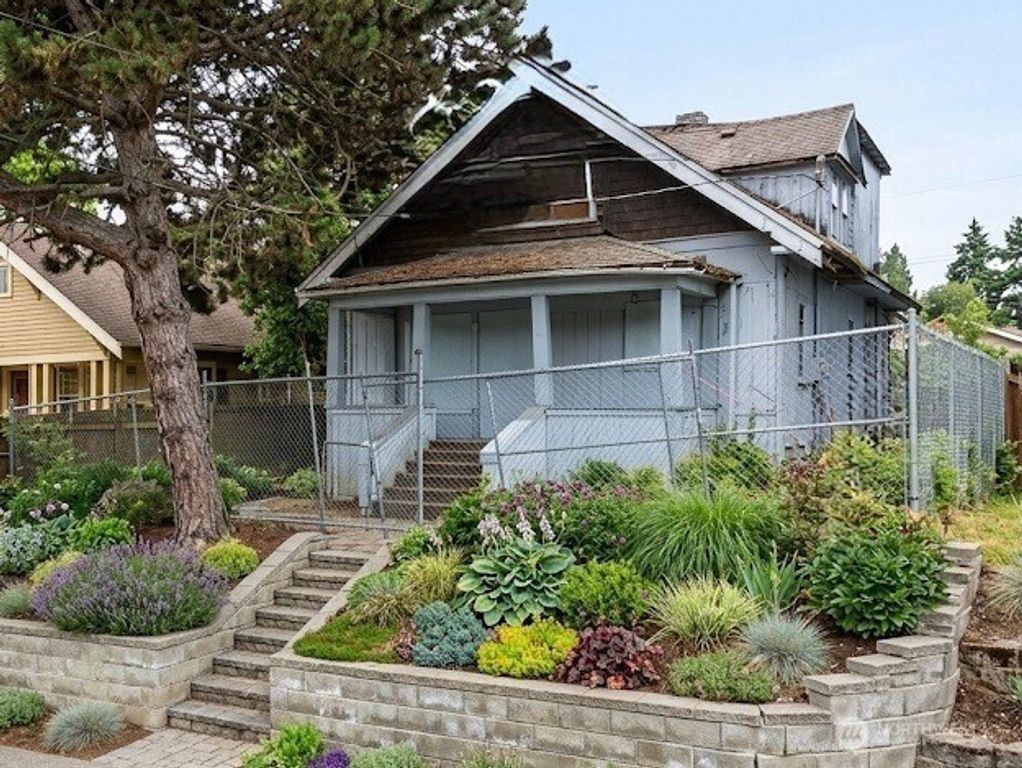 4163 38th Avenue S, Seattle, WA 98118