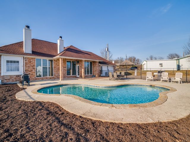 18524 Fm 740, Forney, TX 75126