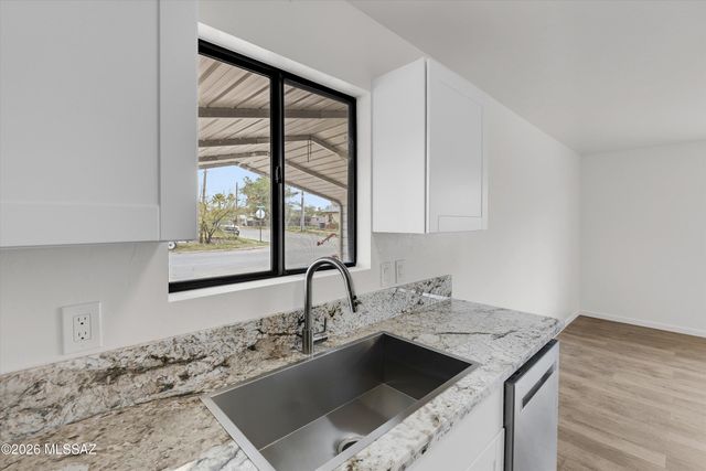 3008 N Estrella Avenue, Tucson, AZ 85705