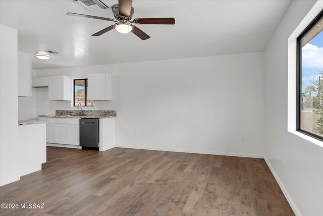 3008 N Estrella Avenue, Tucson, AZ 85705