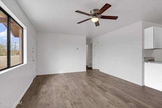 3008 N Estrella Avenue, Tucson, AZ 85705