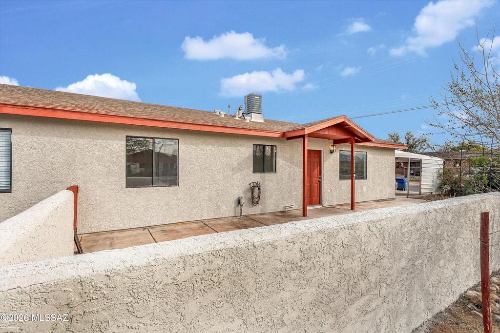3008 N Estrella Avenue, Tucson, AZ 85705