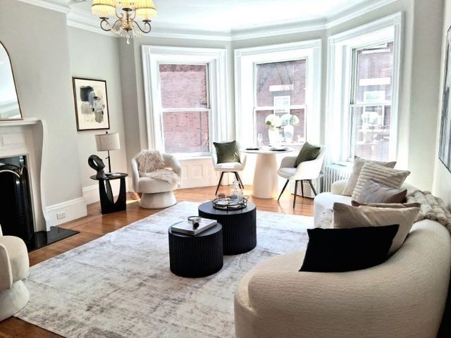 869 Beacon 5, Boston, MA 02215