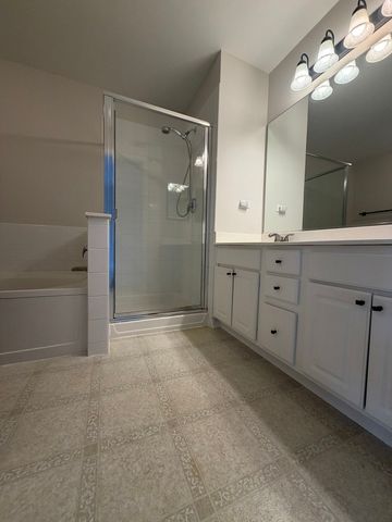 9913 Thornton Way, Huntley, IL 60142