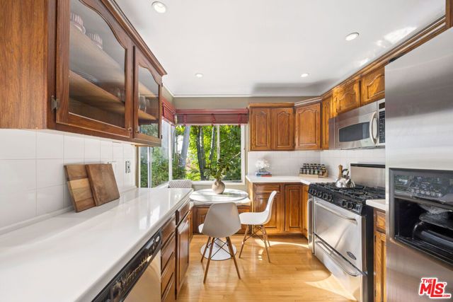 11325 Sunshine Terrace, Studio City (los Angeles), CA 91604
