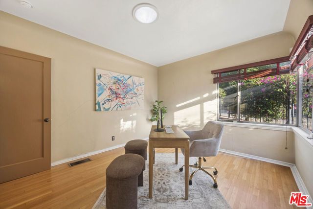 11325 Sunshine Terrace, Studio City (los Angeles), CA 91604