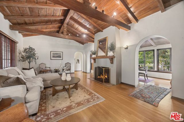 11325 Sunshine Terrace, Studio City (los Angeles), CA 91604