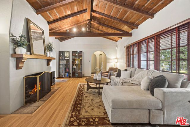 11325 Sunshine Terrace, Studio City (los Angeles), CA 91604