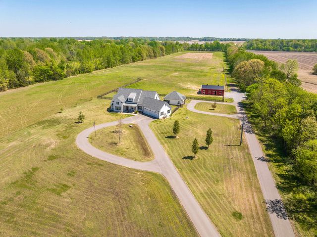 2706 S TERRY LN RD, Covington, TN 38019