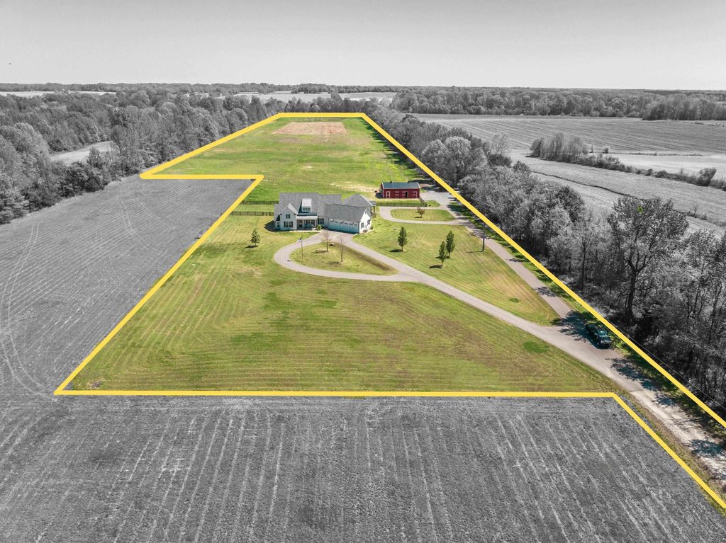 2706 S TERRY LN RD, Covington, TN 38019