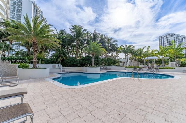 3000 Island Blvd 2802, Aventura, FL 33160