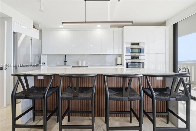 3000 Island Blvd 2802, Aventura, FL 33160