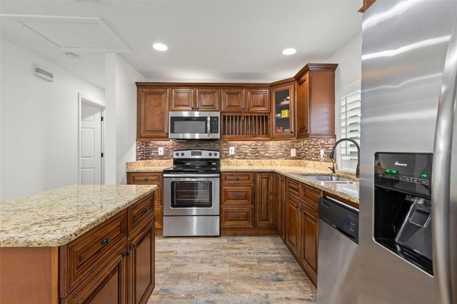 17309 N DALE MABRY HIGHWAY, Lutz, FL 33548