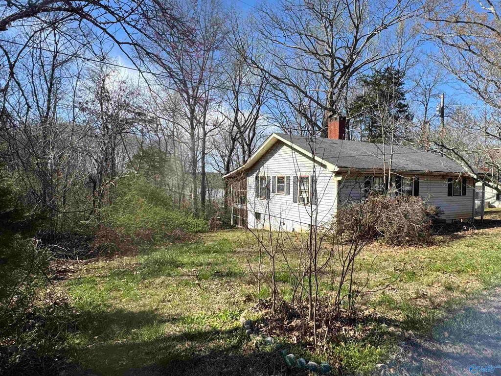 18387 Dement Road, Athens, AL 35611