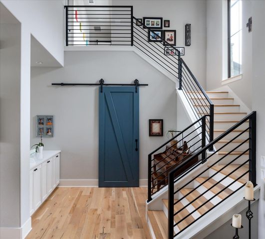 821 S Angel Light DR, Spicewood, TX 78669