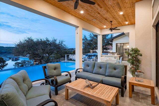 821 S Angel Light DR, Spicewood, TX 78669