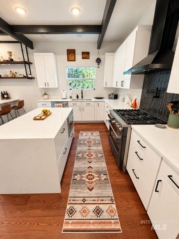 7255 W Diamond St, Boise, ID 83709
