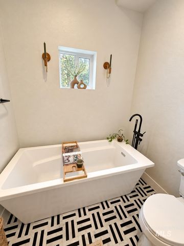 7255 W Diamond St, Boise, ID 83709