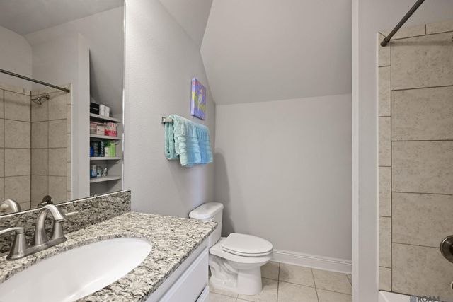 7119 Lakecrest Dr, Zachary, LA 70791