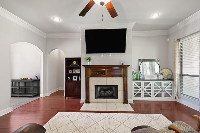 7119 Lakecrest Dr, Zachary, LA 70791