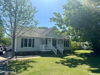 2336 Ivy Road, Greenville, NC 27858