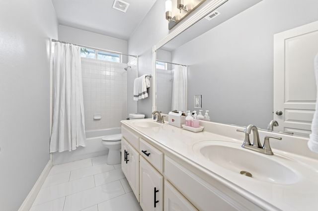 4224 Arbor Creek Drive, Carrollton, TX 75010