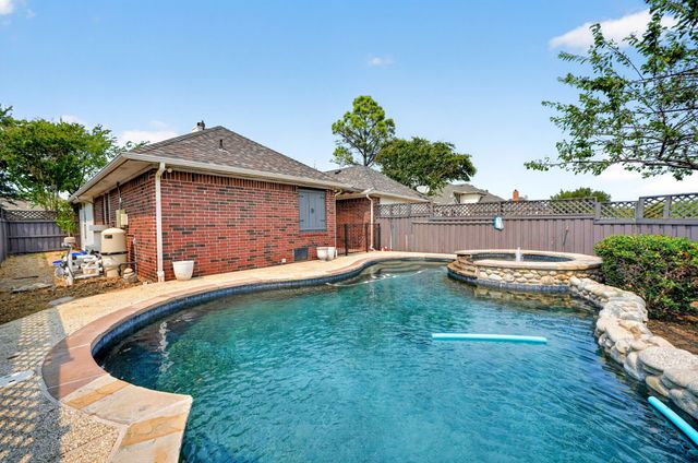 4224 Arbor Creek Drive, Carrollton, TX 75010