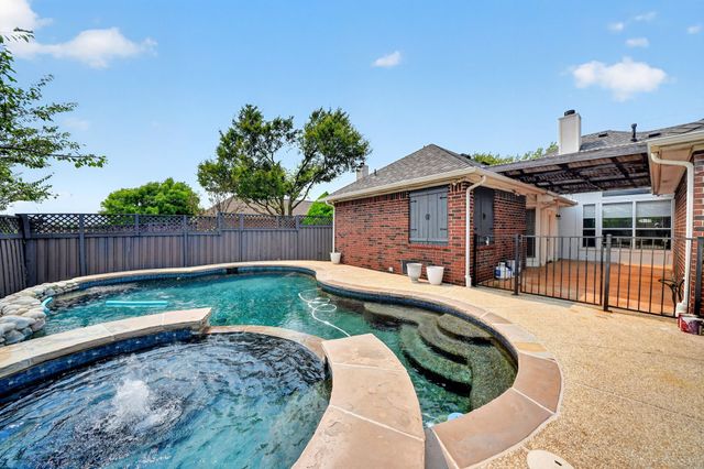 4224 Arbor Creek Drive, Carrollton, TX 75010