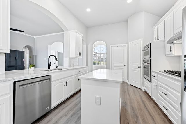 4224 Arbor Creek Drive, Carrollton, TX 75010