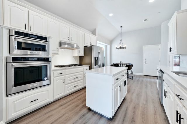 4224 Arbor Creek Drive, Carrollton, TX 75010
