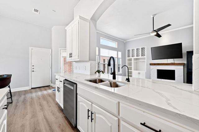 4224 Arbor Creek Drive, Carrollton, TX 75010