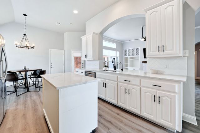 4224 Arbor Creek Drive, Carrollton, TX 75010