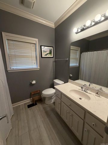 26 Ozark, Maumelle, AR 72113