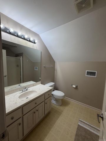 26 Ozark, Maumelle, AR 72113