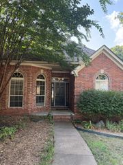 26 Ozark, Maumelle, AR 72113