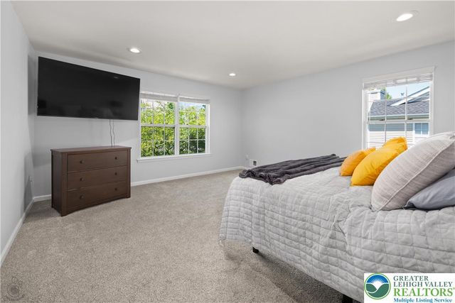 115 Bethpage Terrace, Williams Twp, PA 18042