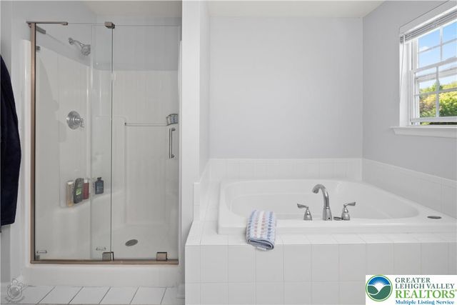 115 Bethpage Terrace, Williams Twp, PA 18042
