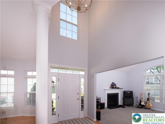 115 Bethpage Terrace, Williams Twp, PA 18042