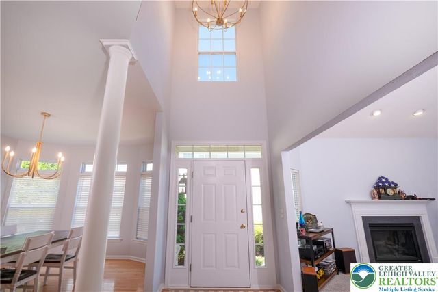 115 Bethpage Terrace, Williams Twp, PA 18042