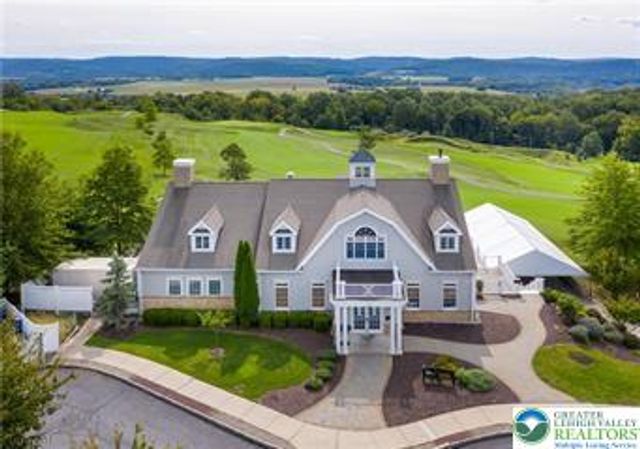 115 Bethpage Terrace, Williams Twp, PA 18042